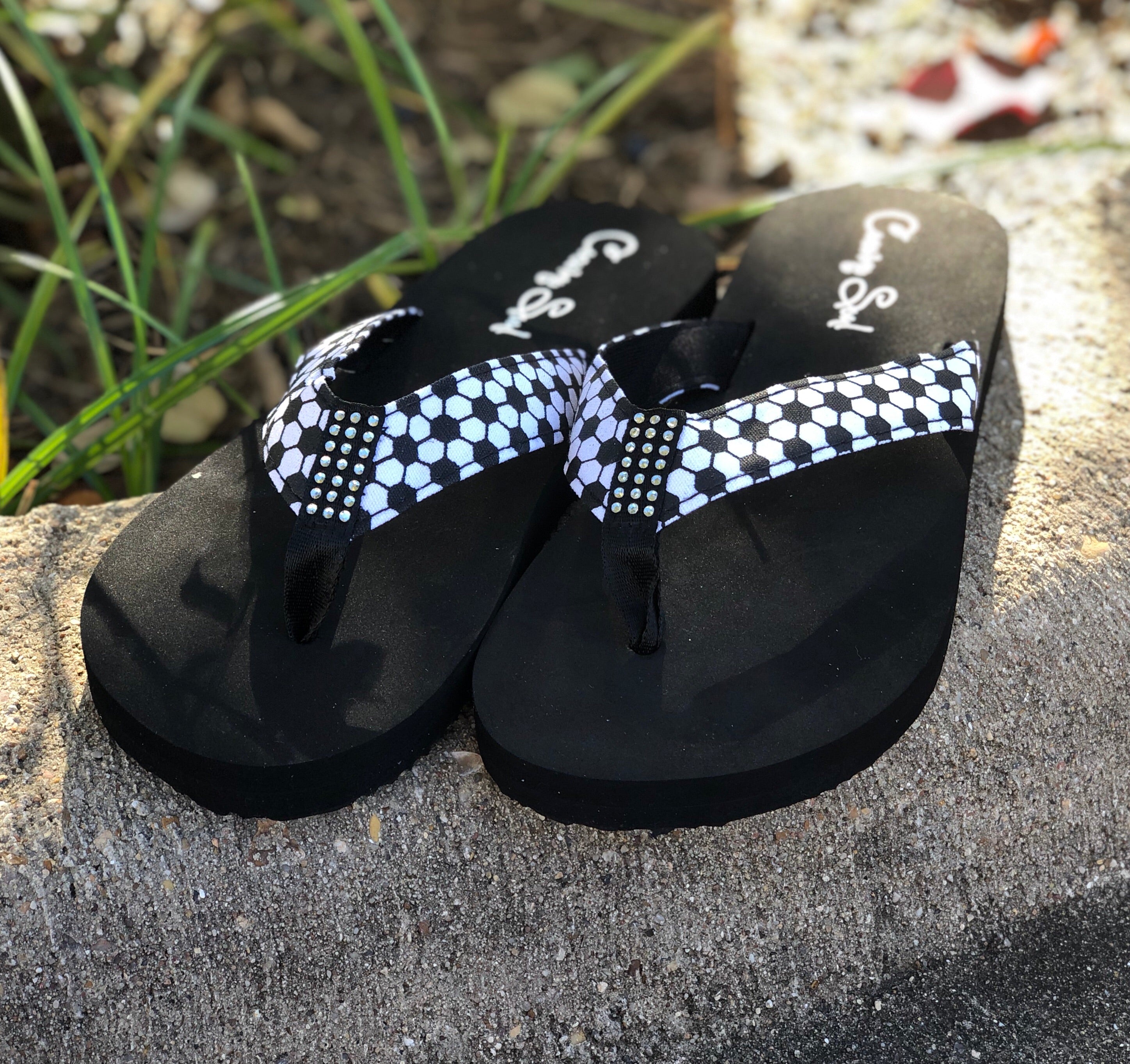 soccer. デモCD Sandal Art Cocomo Soul Rhinestone Soccer Flip Flops Sandals Slippers Womens
